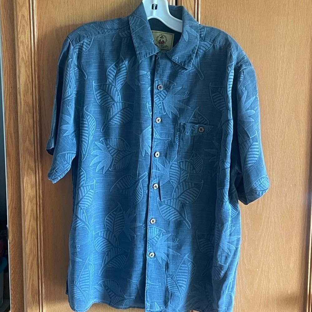 Joe Marlin original outfitters Blue Leaf Pattern Men's Shirt 100% silk size M